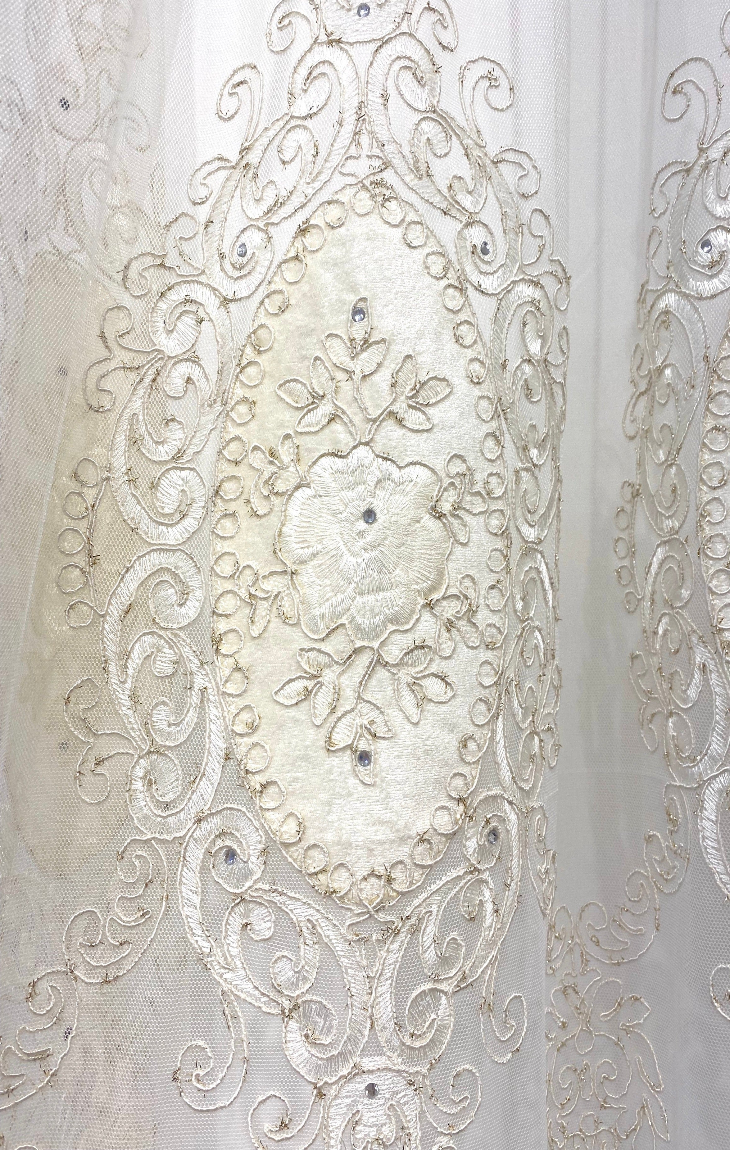 Ekrü - Krém Rózsa mintás Kész Függöny 300x250 cm Huzziyas Home